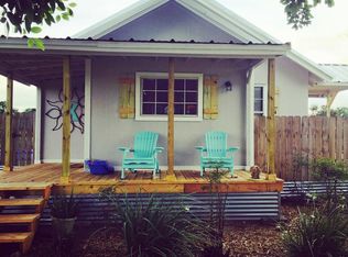 1266 Old Bloomington Rd, Victoria, TX 77905