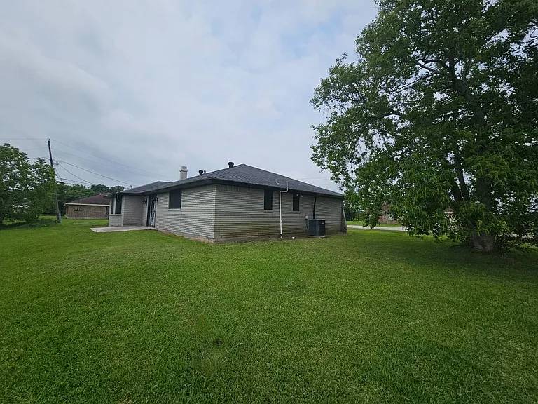 5840 Oleander St — Photo 13