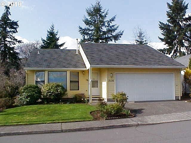 1st image of 3118 SE Balboa Dr