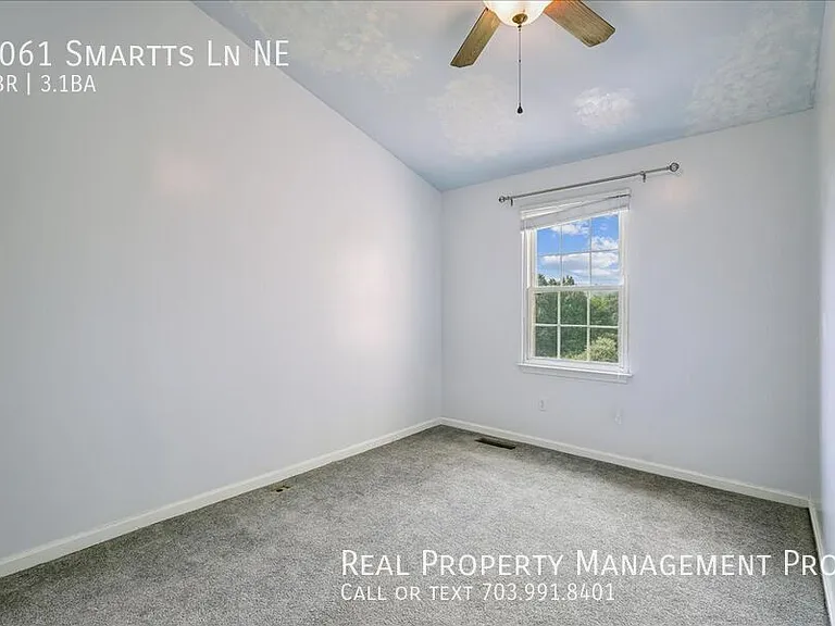1061 Smartts Ln NE — Photo 25