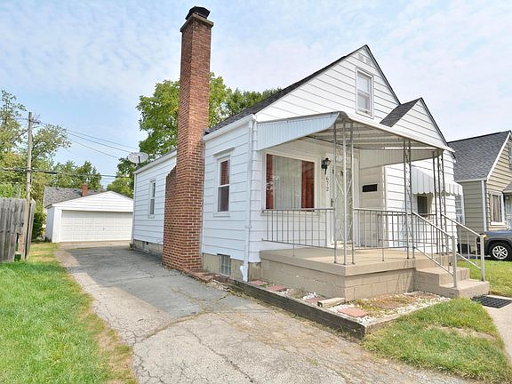 3rd image of 672 E Royal Forest Blvd