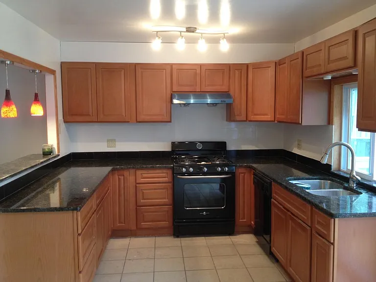 3633 E Crown Ave — Photo 10