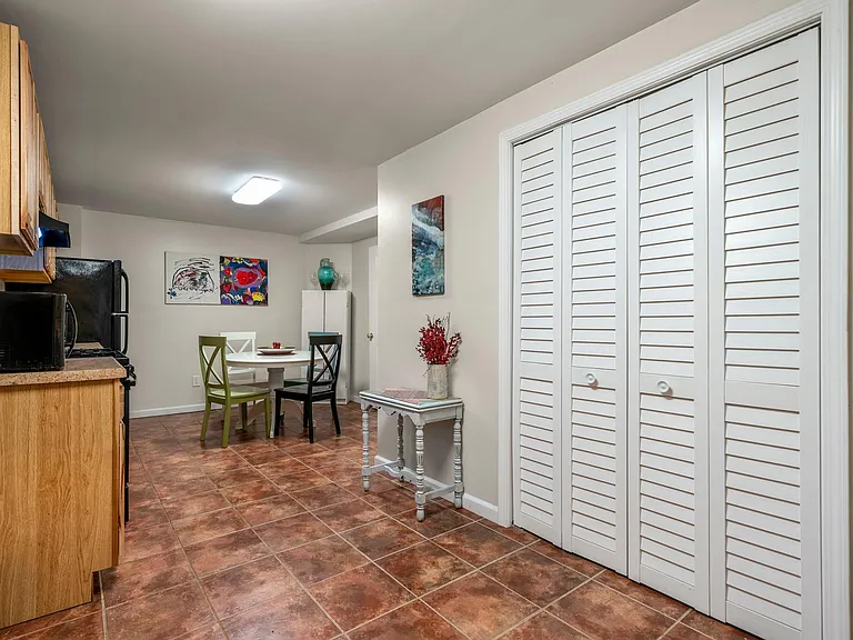 509 Gallery Pl — Photo 18