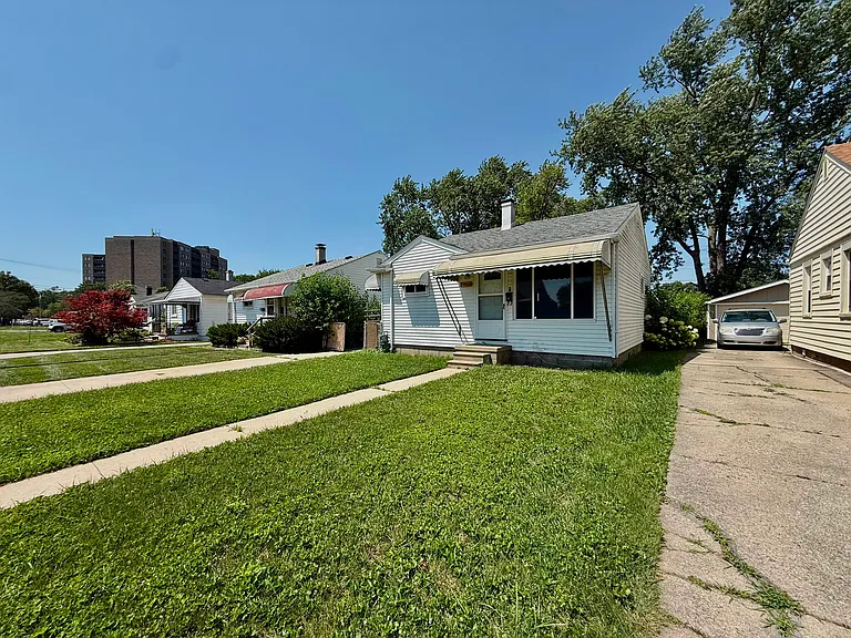 29014 Block St — Photo 2