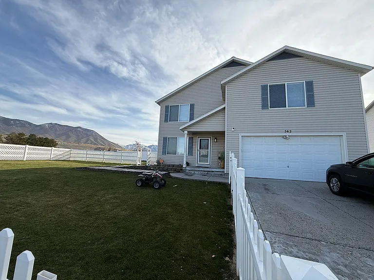 562 Water Wheel Ln — Photo 2