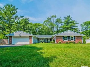 24 Parsons Dr, Stony Brook, NY