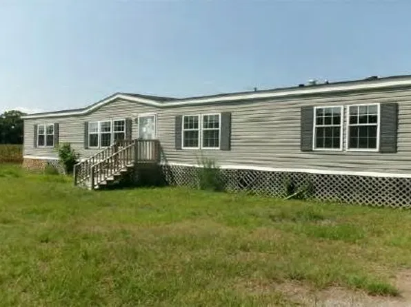 63 Compass Rd, Kingstree, SC 29556