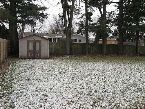 4th image of 1173 N Park Dr