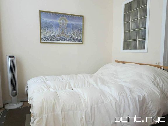 5th image of 91 E 3rd St APT 3