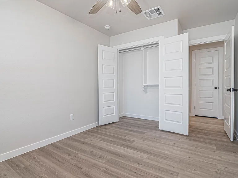 6004 Kingsville St — Photo 17