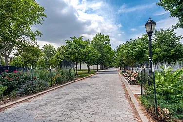 Rented by Kingsland Properties