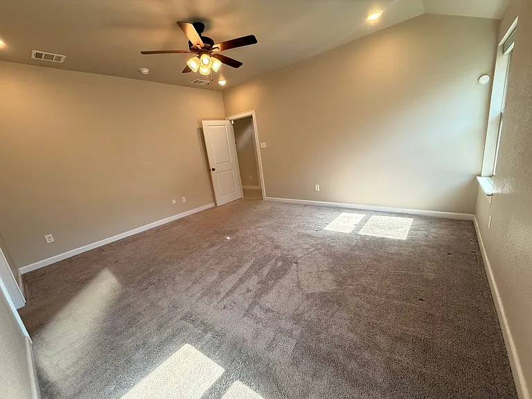 1412 Justice Dr — Photo 8