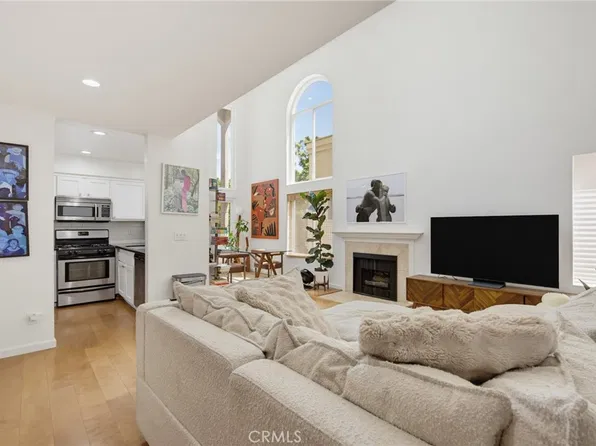 1639 Camden Ave APT 301, Los Angeles, CA 90025