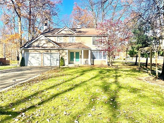 2nd image of 1521 Newport Dr