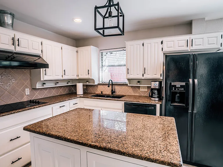 6309 Riviera Dr — Photo 31