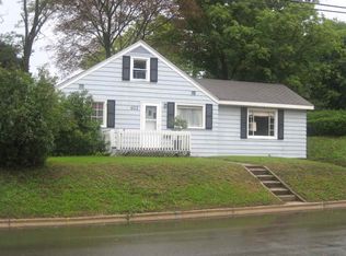 603 Jennings Ave, Petoskey, MI 49770
