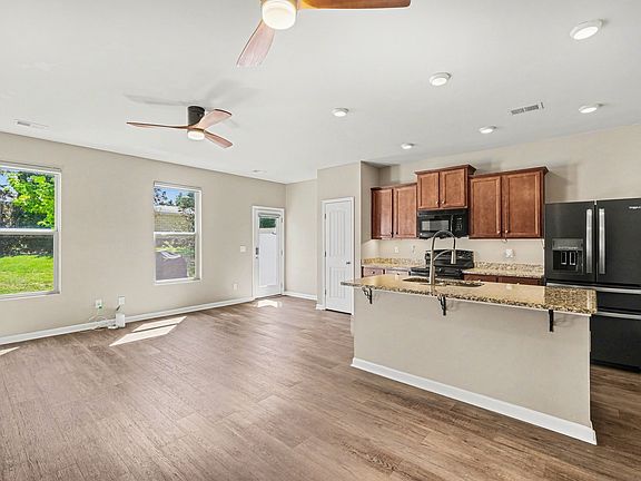 2nd image of 4009 Cannonsgate Ln