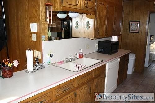 5th image of 3027 Briargrove Ln
