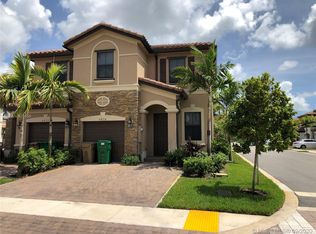 5016 Lily Way, Davie, FL 33314