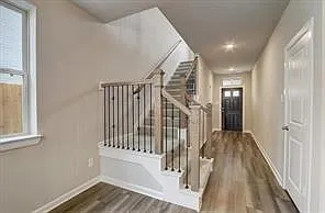 4 bed, 2.5 bath, 2432 sqft, $3,300 — Photo 3