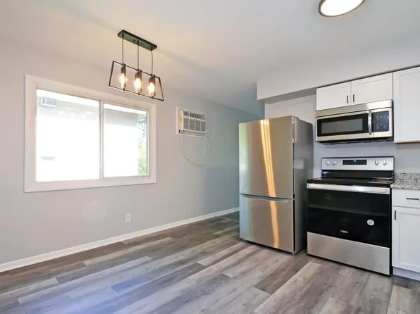 30 Dean - CRE, 30 Dean Ave E APT 7, Champlin, MN 55316