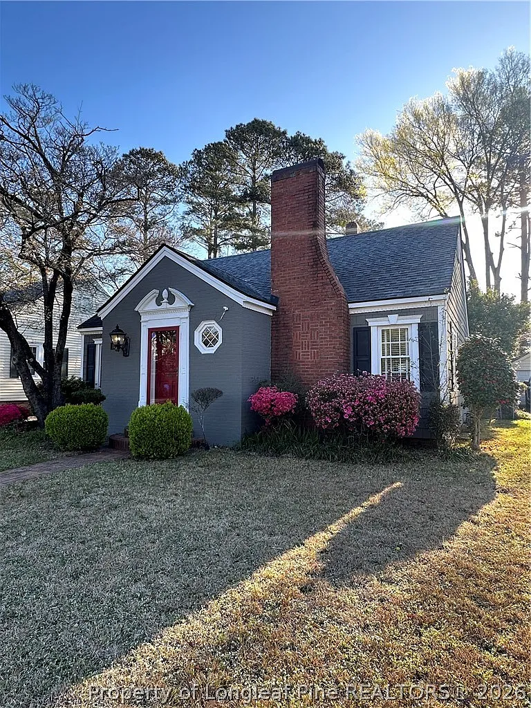 2 bed, 1.0 bath, 1200 sqft, $1,500 — Photo 2