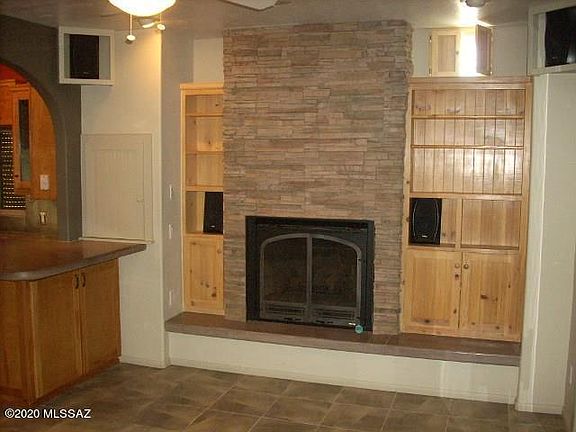 2nd image of 3009 E Elm St #2