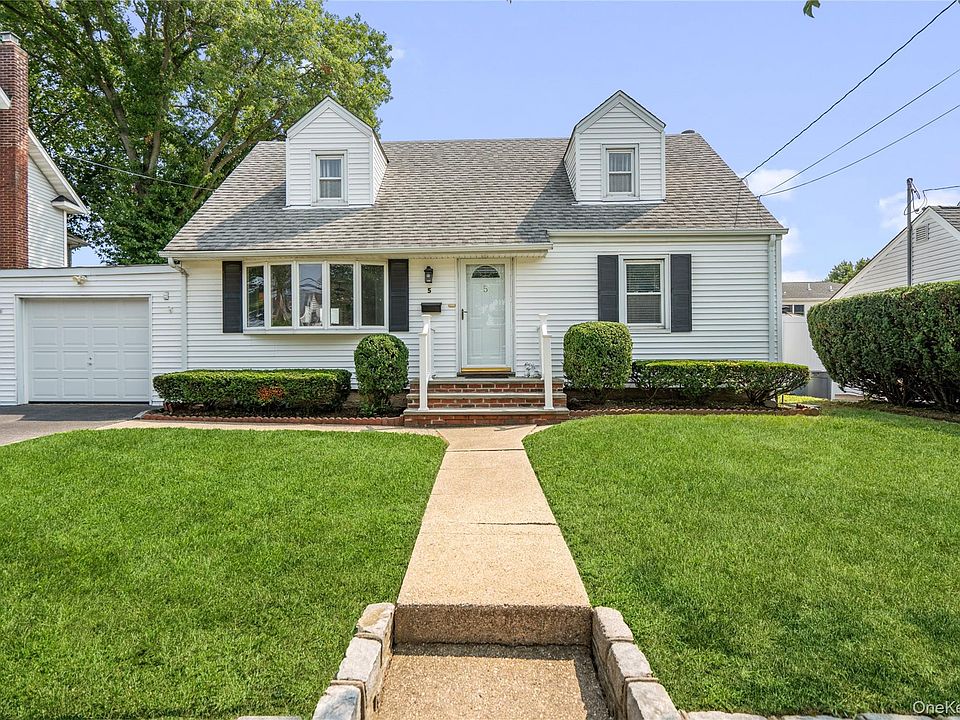 1st image of 5 Mayfair Lane