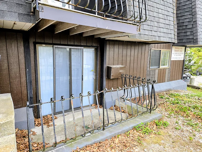 320 Bennett St #HEAT_INCLUDED — Photo 11