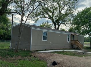 151 Sir Gawain Dr, Bay City, TX 77414