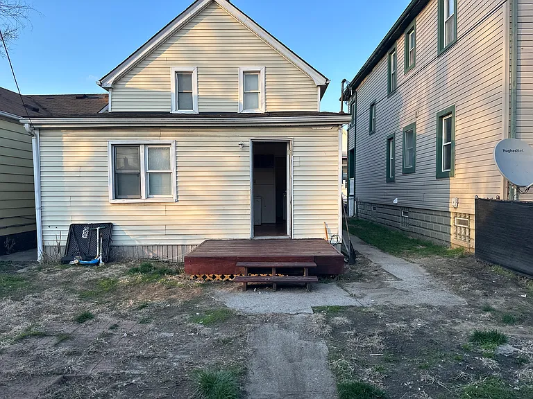 123 Le Roy St — Photo 7