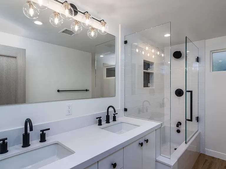 32046 Kingspark Ct — Photo 22