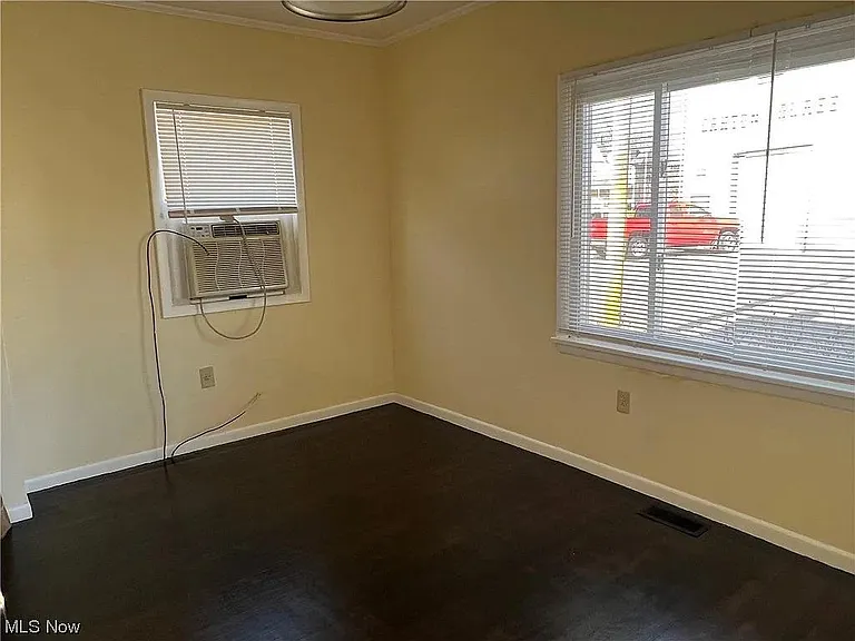 1127 Minerva Ct NW — Photo 7