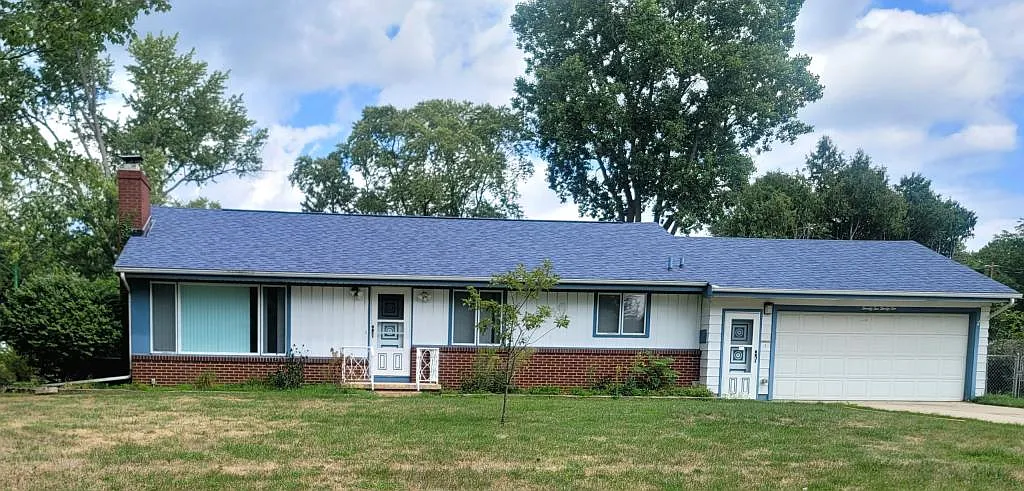 2232 Thistlewood Dr — Photo 1