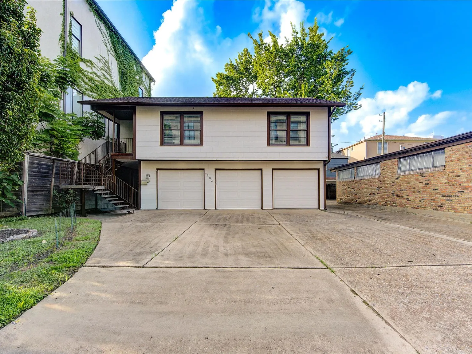 2 bed, 2.0 bath, 1006 sqft, $1,975 — Photo 4