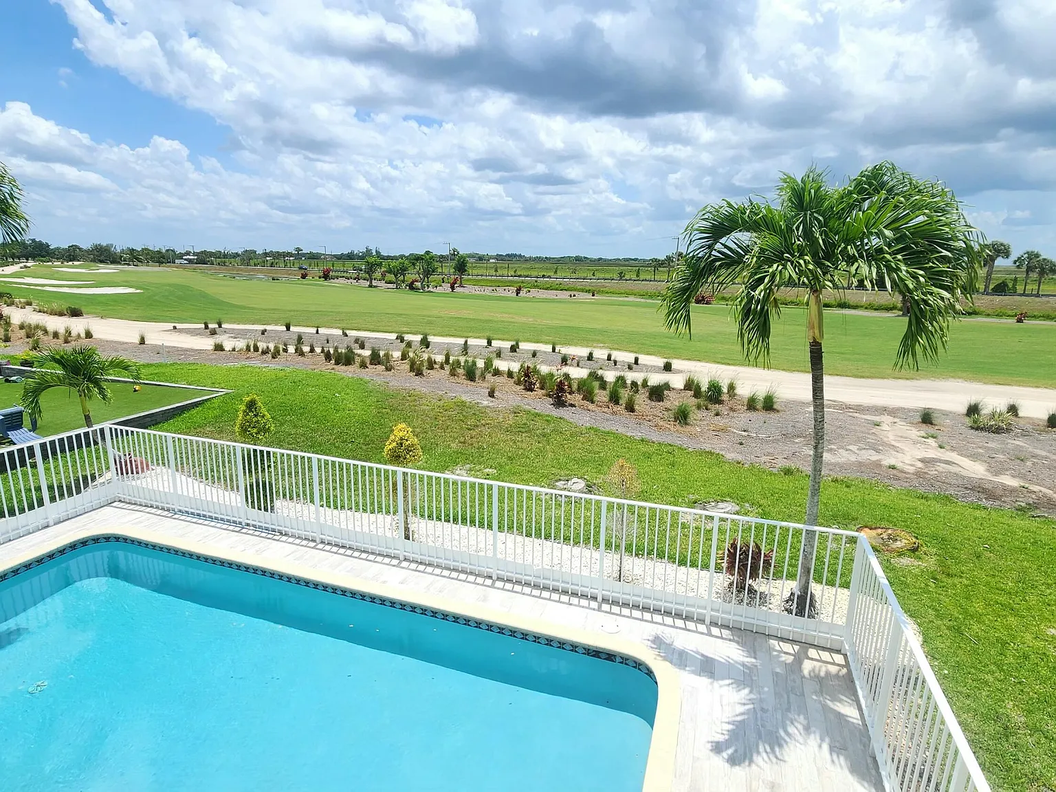 5 bed, 3.0 bath, 2784 sqft, $6,800 — Photo 3