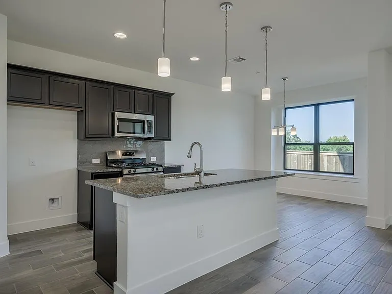 12327 Maypole Bnd — Photo 9