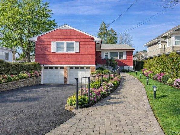 11 Muir Place, New Rochelle, NY 10801