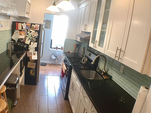 3rd image of 3130 42nd St APT 1