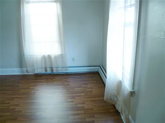 Lounsbury - Bedroom 2