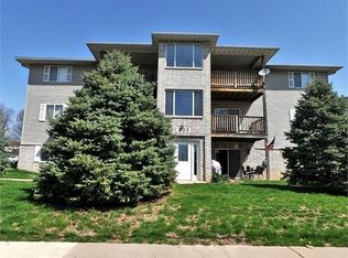 203 5th St APT 7, Coralville, IA 52241