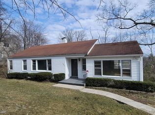 401 Hyde Park Dr, Hamilton, OH 45013