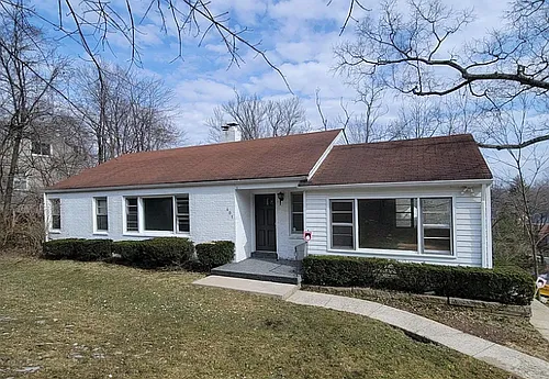 401 Hyde Park Dr Photo 1