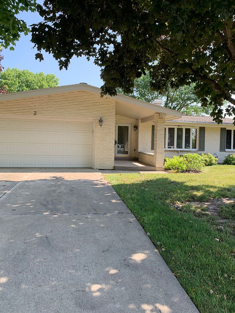 2 Westminster Dr, Spring Valley, IL 61362 MLS 11746591 Zillow