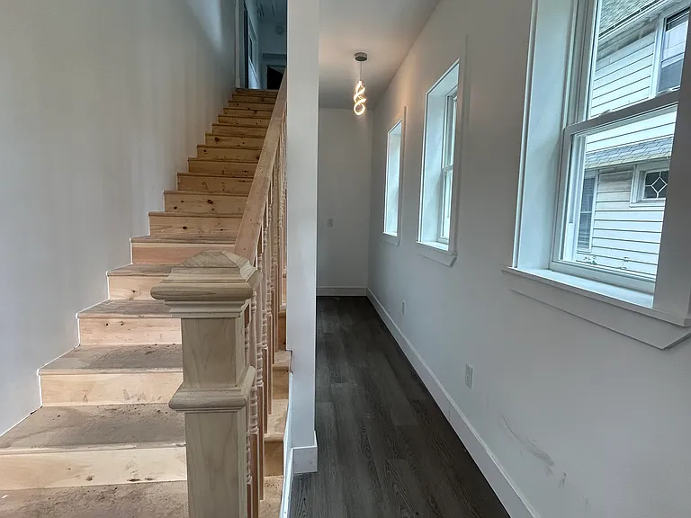 94 Walnut St — Photo 24