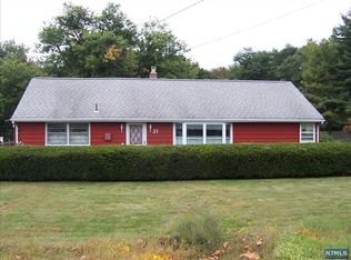21 Furno Pl, Wayne, NJ 07470