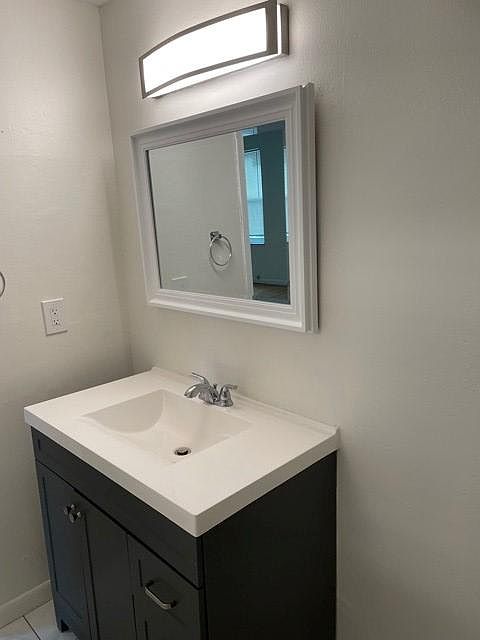 1st image of 212 S Melville Ave #5