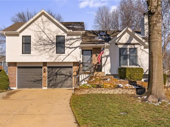 15008 W 124th St, Olathe, KS 66062