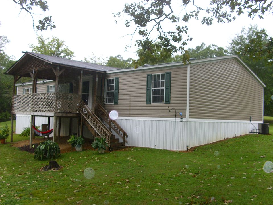 Front of house from driveway
