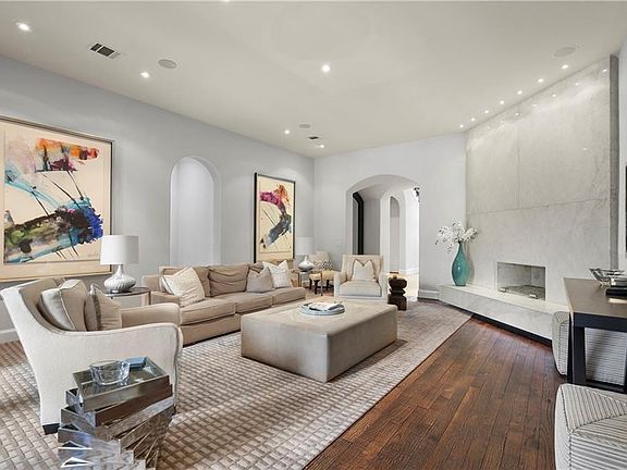4th image of 10842 Camellia Dr